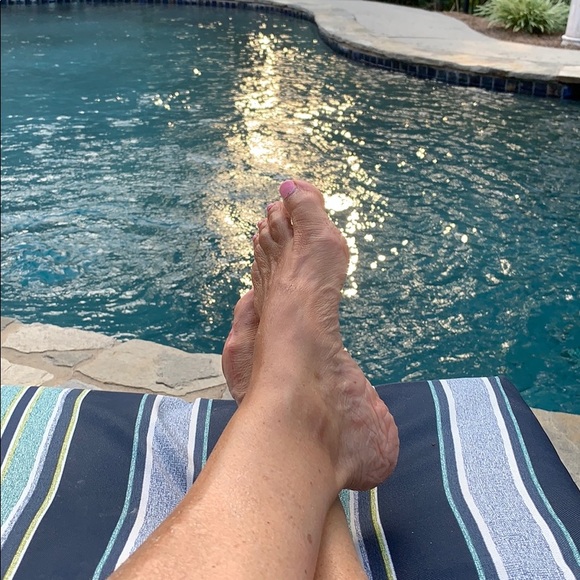 Meet your Posher, Donna - Picture 1 of 1